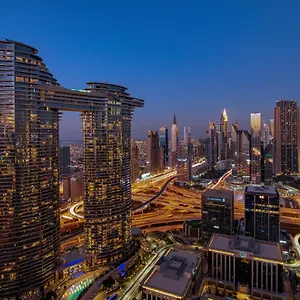 First Class 3br With Full Skyline & Sea View شقة